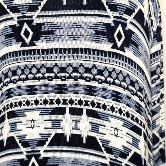 Navy Blue Black and White Open Front Cardigan - Picture 6 of 6